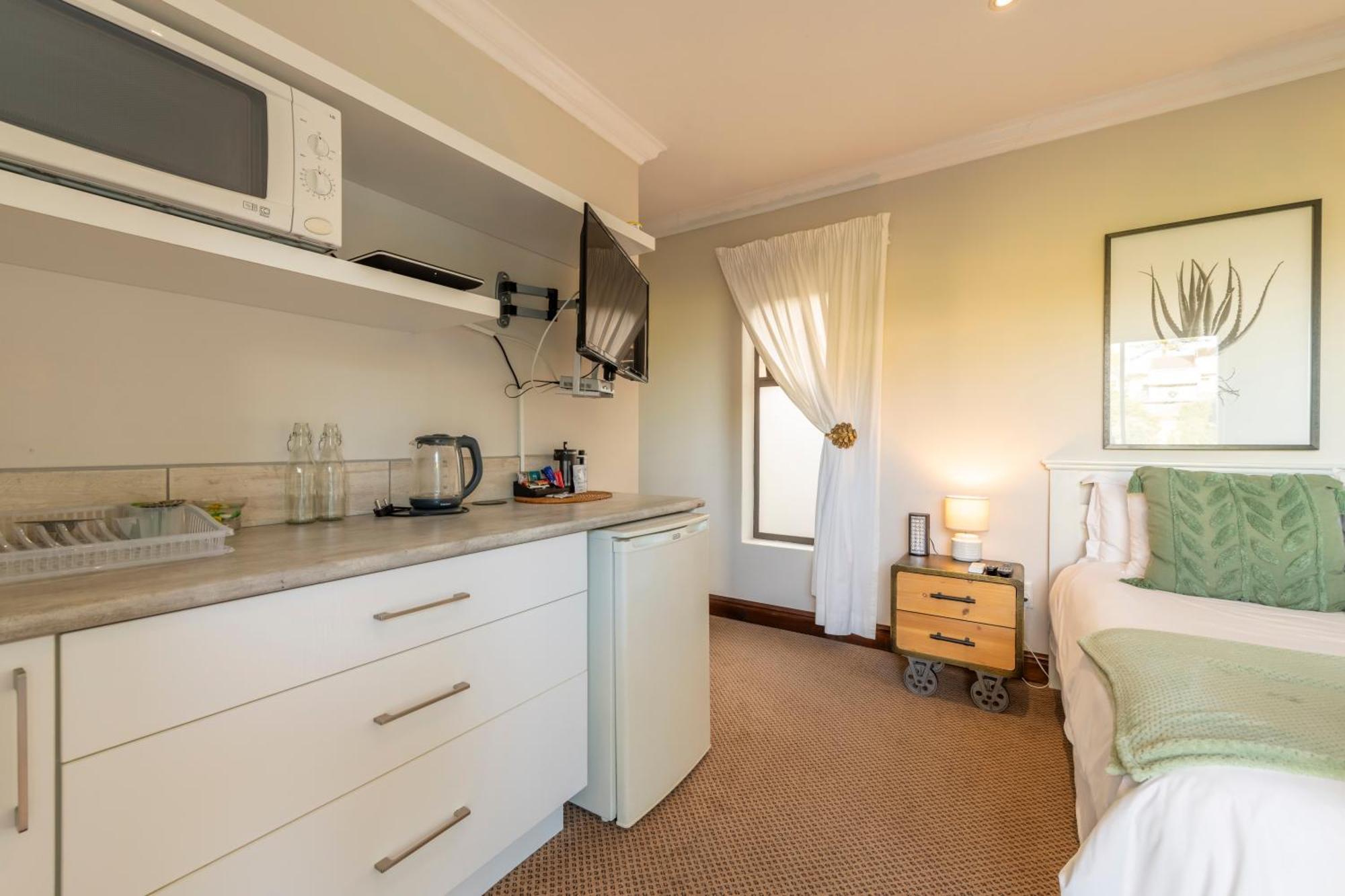 6 On Protea Bed & Breakfast Knysna Exterior foto